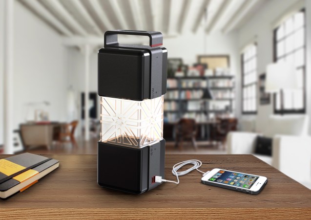 IMAGEN LAMPARA SALON BLANCO